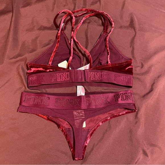 Velvet set - Picture 3 of 4